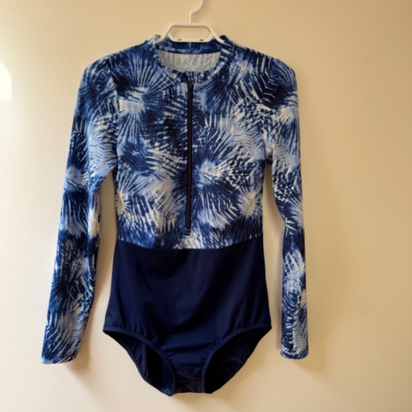 NWOT Lands' End Women's One Piece Rash-guard Swimsuit Sz. 8 - Picture 1 of 10